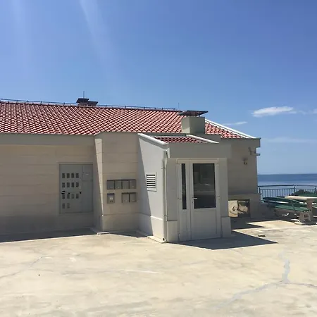 Andrija Apartamento